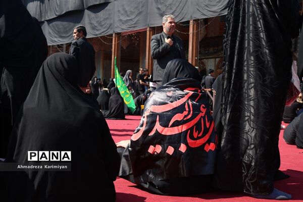 شور حسینی در حرم مطهر احمدبن موسی (ع) در شیراز