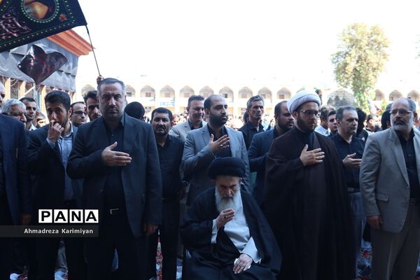 شور حسینی در حرم مطهر احمدبن موسی (ع) در شیراز