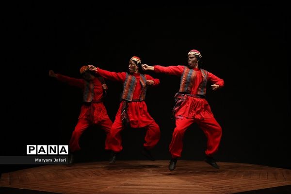 نمایش «جنگنامه غلامان»