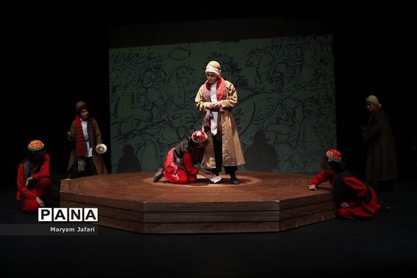 نمایش «جنگنامه غلامان»