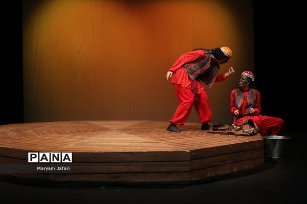 نمایش «جنگنامه غلامان»