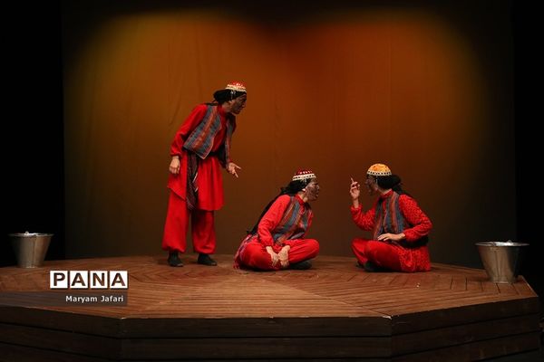 نمایش «جنگنامه غلامان»