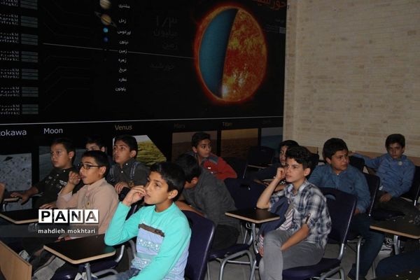 بازدید دانش‌آموزان از کارگاه‌های آموزشی شرکت آترین یزد