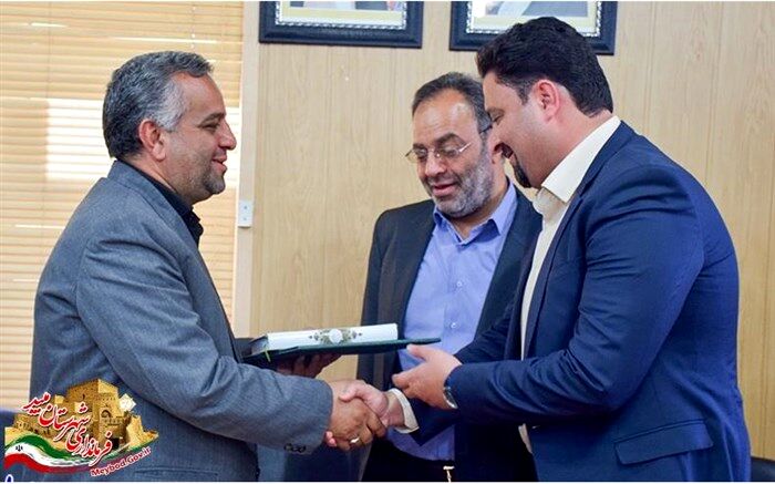 فرماندار میبد:باید با تمام توان به فکر سلامت مردم و جامعه بود.