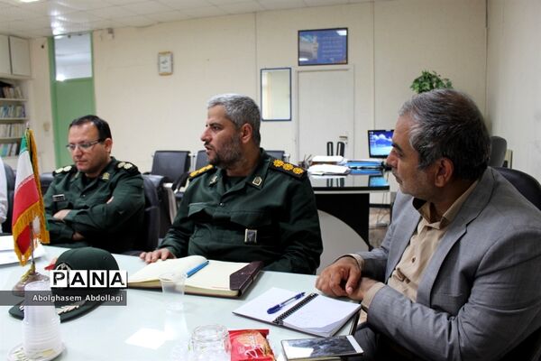 جلسه برنامه‌ریزی  اردوهای راهیان نور دانش‌آموزی و فرهنگیان استان بوشهر