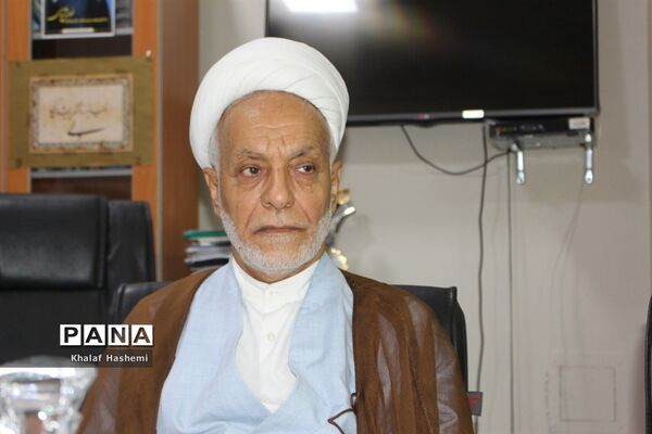 جلسه کمیته اطلاع رسانی  اجلاس نماز در استانداری بوشهر