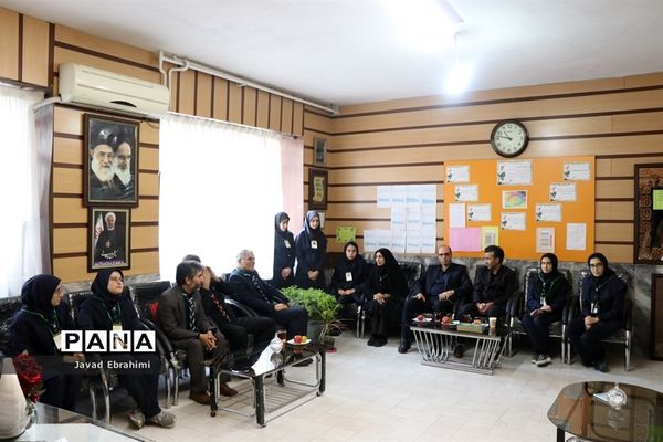 بازدید مدیر سازمان دانش‌آموزی خراسان رضوی از خدمت‌رسانی پیشتازان به زائران امام رضا (ع)