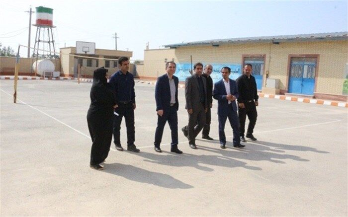 خانواده‌ها به کمک آموزش و پرورش بیایند