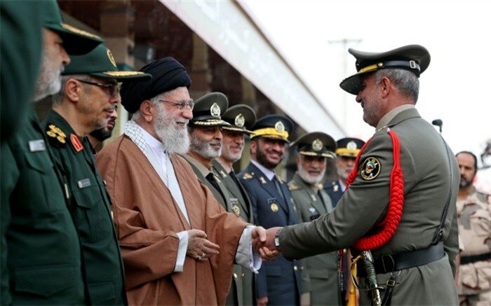 برگزاری مراسم دانش‌آموختگی دانشگاه‌های افسری ارتش با حضور فرمانده کل قوا