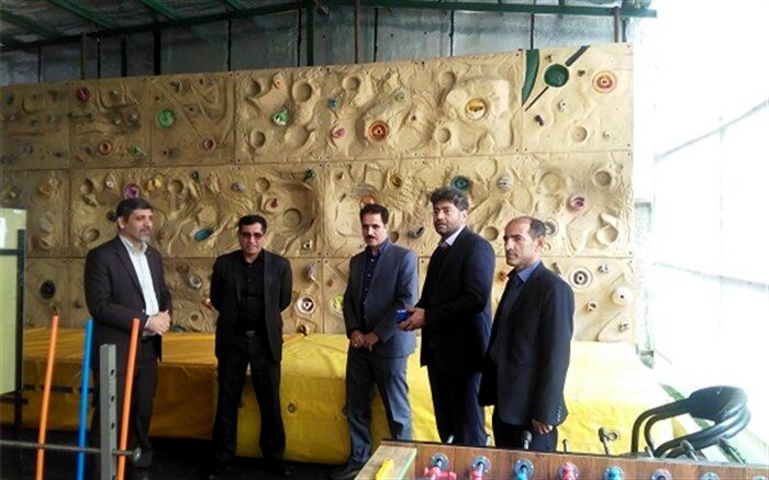 بازدید نماینده دفتر تربیت بدنی و فعالیت های ورزشی وزارت آموزش و پرورش از مدارس اردبیل