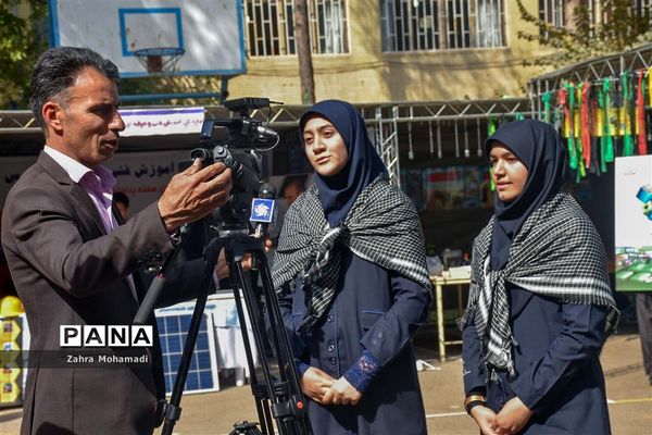 آیین استانی گرامیداشت هفته پدافند غیرعامل در مدارس فارس