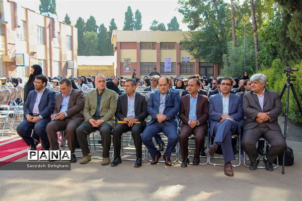 آیین استانی گرامیداشت هفته پدافند غیرعامل در مدارس فارس