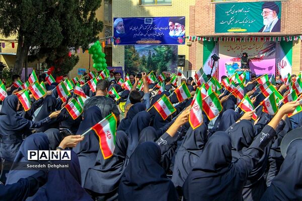 آیین استانی گرامیداشت هفته پدافند غیرعامل در مدارس فارس