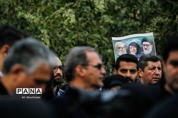 تشییع پیکر «اعظم طالقانی»