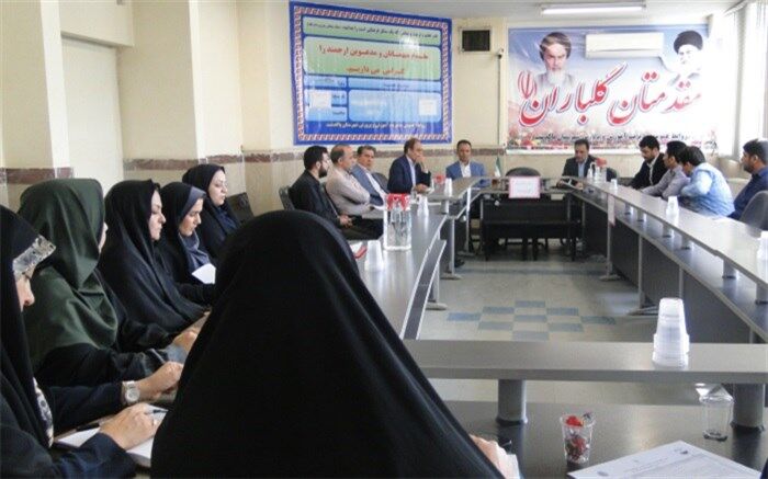 برگزاری نشست کارگروه هماهنگی برنامه های مقطع ابتدایی در پاکدشت