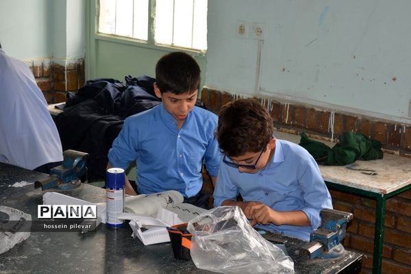 اولین جلسه کارگاه آموزشی در دبیرستان شهید نواب صفوی بیرجند