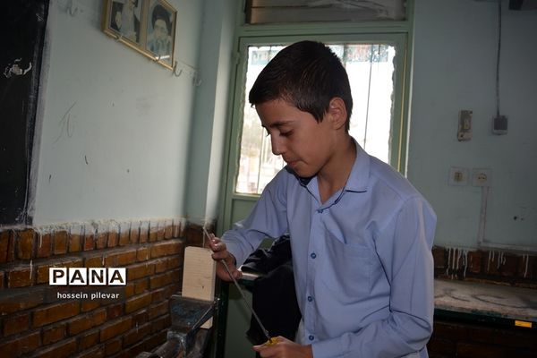 اولین جلسه کارگاه آموزشی در دبیرستان شهید نواب صفوی بیرجند