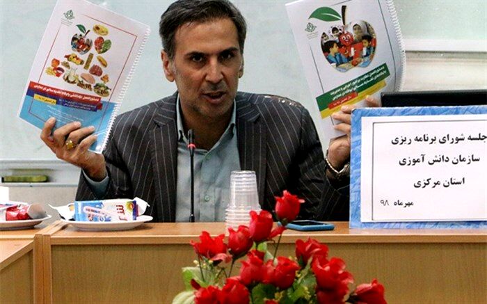 آموزش و پرورش نقش مهمی در فرهنگ سازی و اصلاح الگوی  تغذیه دانش آموزان دارد