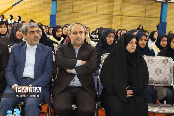 آیین متمرکز استانی انتخابات شوراهای دانش‌آموزی مدارس استان البرز