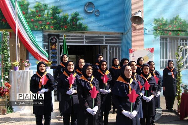 انتخابات شوراهای دانش آموزی در منطقه تبادکان مشهد
