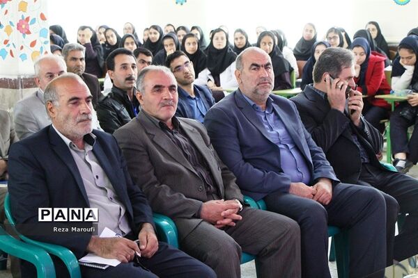 آیین نمادین استانی انتخابات شورا‌های دانش‌آموزی در ارومیه