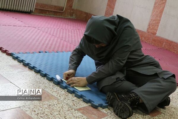 بیست و دومین دوره انتخابات شورای دانش‌آموزی در مدرسه دخترانه استثنایی نابینایان نرجس