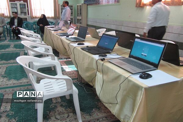 برگزاری انتخابات الکترونیکی شورای دانش‌آموزی در مدارس نی ریز