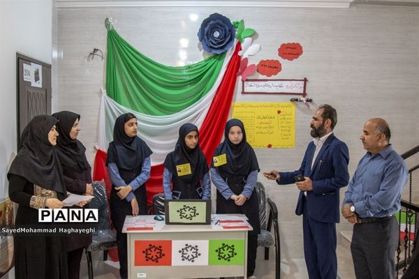 مشق دموکراسی در مدارس لامرد