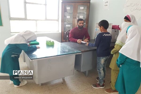 برگزاری انتخابات شورای دانش‌آموزی در مدارس شهرستان خنج