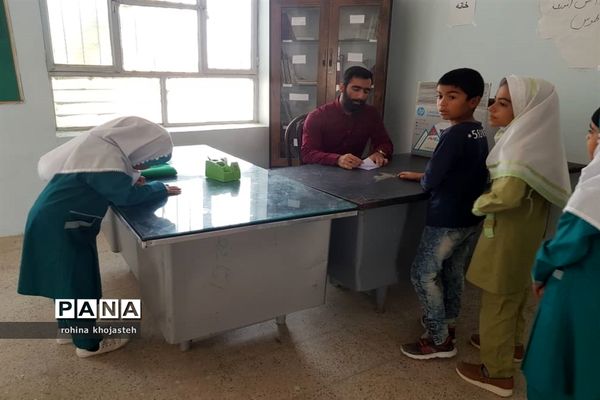 برگزاری انتخابات شورای دانش‌آموزی در مدارس شهرستان خنج