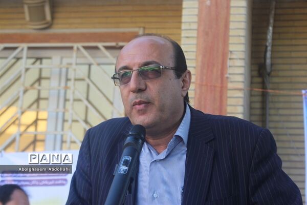 بزرگداشت پدافند غیر عامل در دبیرستان پسرانه مصلحیان شهرستان بوشهر