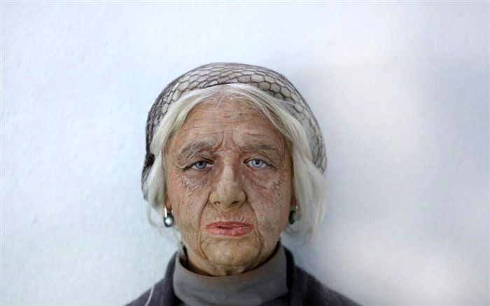 گریم متفاوت آزاده صمدی در نمایش «آن دیگری»