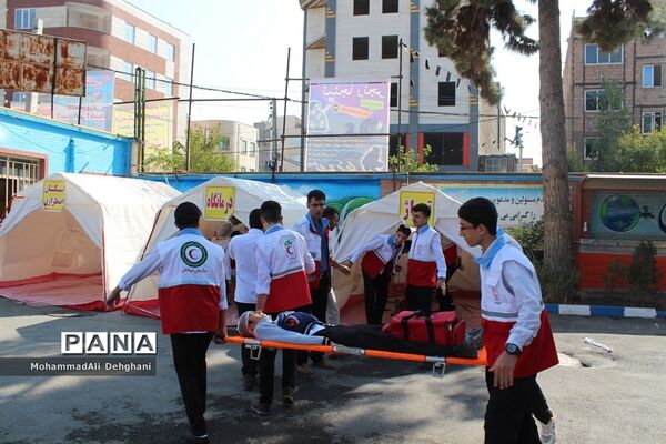 مانور پدافند غیرعامل در شهرستان بهارستان