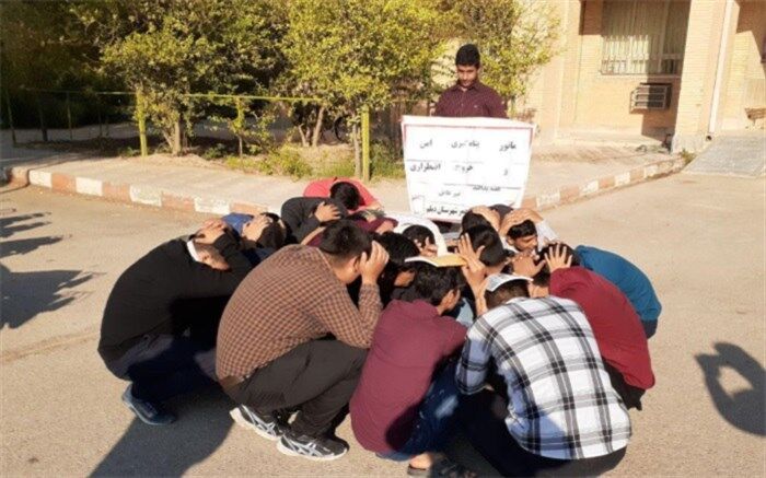 زنگ آغاز هفته پدافند غیر عامل در مدارس دیلم نواخته شد