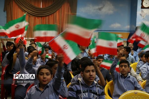 نواختن زنگ استکبار ستیزی در آموزشگاه ابرار مشهد