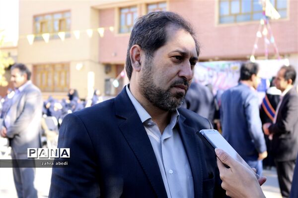 نواخته شدن زنگ استکبارستیزی در مدارس فارس