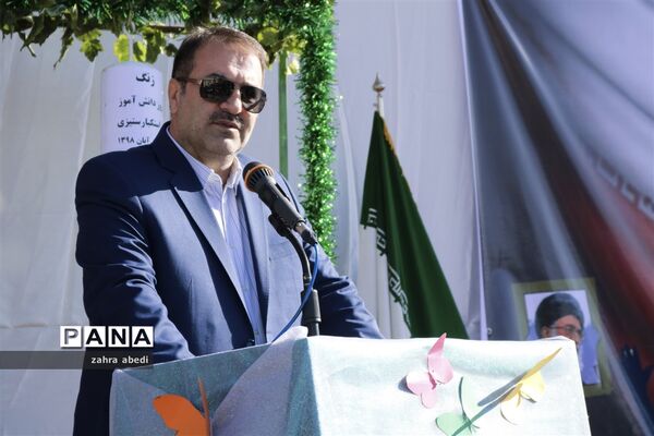 نواخته شدن زنگ استکبارستیزی در مدارس فارس