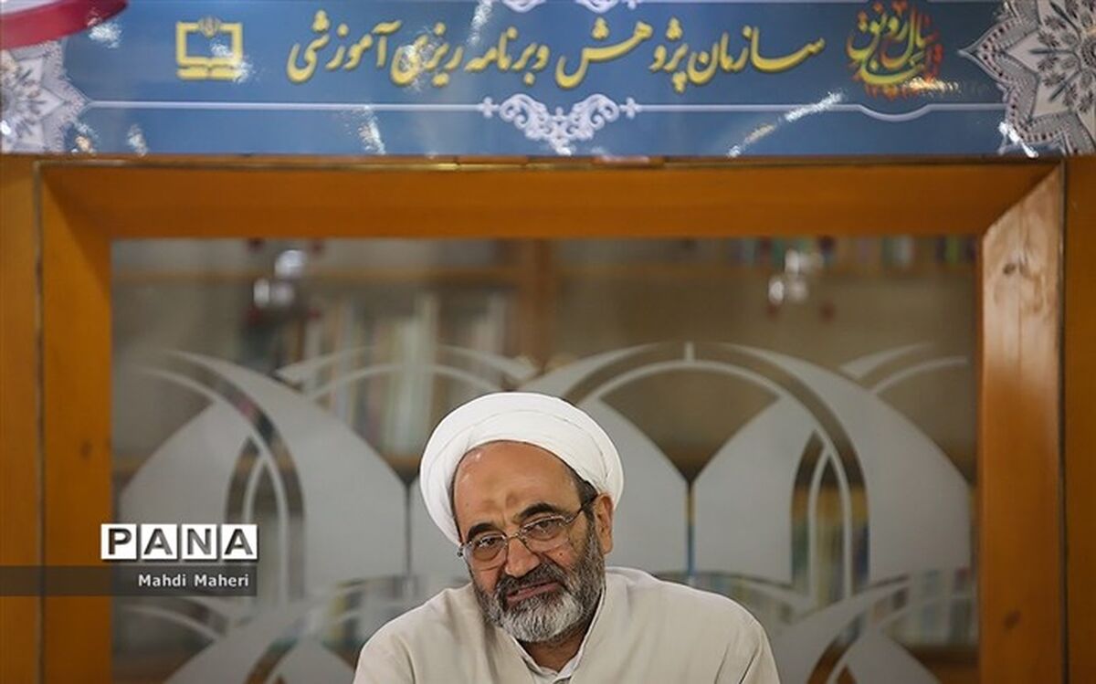 ذوعلم:آموزش زبان‌های خارجی یکی از ١١حوزه تربیت و یادگیری برنامه درس ملی است