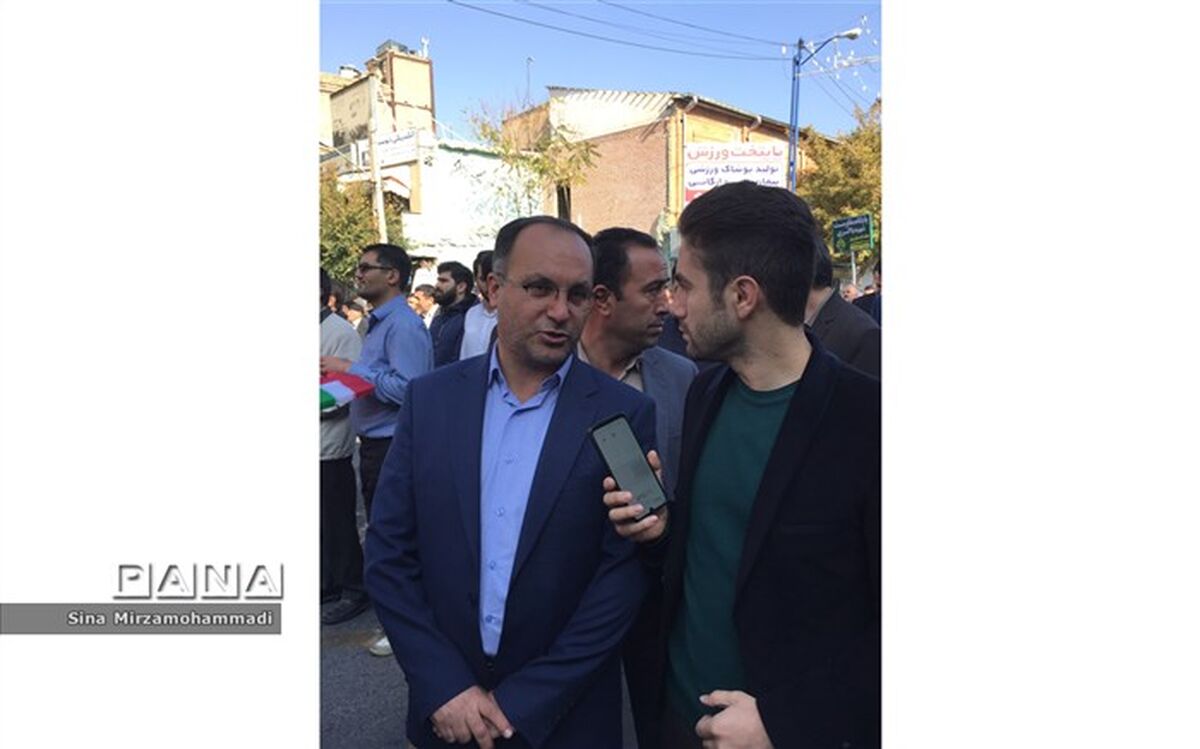 دانش آموزان در به ثمر رسیدن انقلاب اسلامی نقش بسزایی دارند