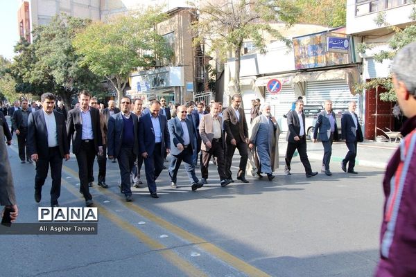 راهپیمایی مردم ارومیه به مناسبت 13 آبان