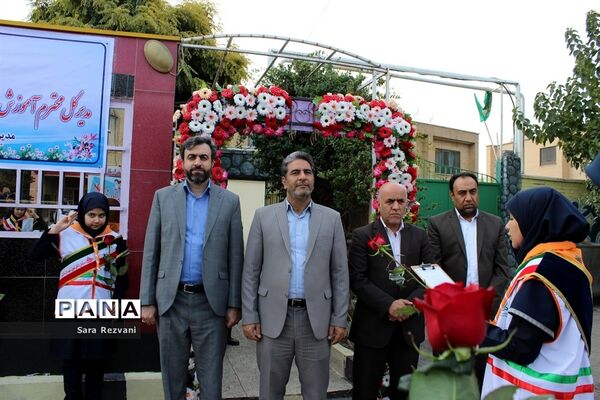 نواخته شدن زنگ استکبار ستیزی در شهرستان اسلامشهر