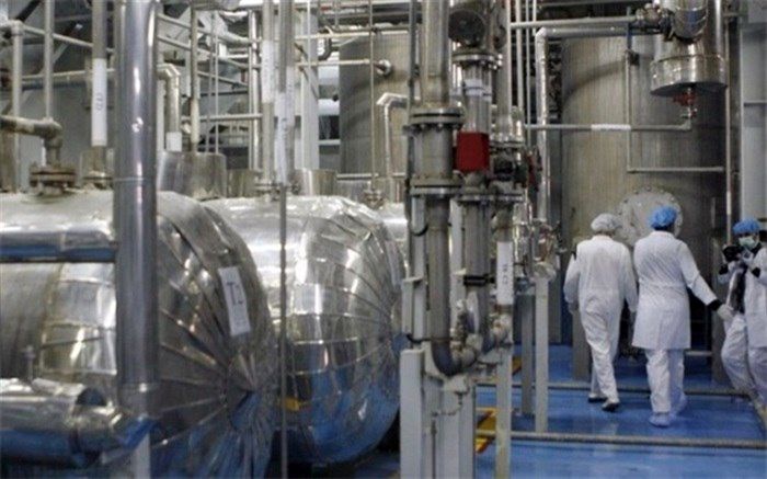 آغاز گازدهی زنجیره ماشین‌های میانی IR6 در سایت نظنز با حضور صالحی