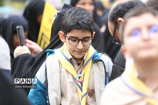 راهپیمایی ۱۳ آبان