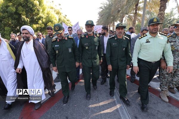 مراسم راهپیمایی 13 آبان در جزیره کیش
