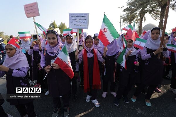 مراسم راهپیمایی 13 آبان در جزیره کیش