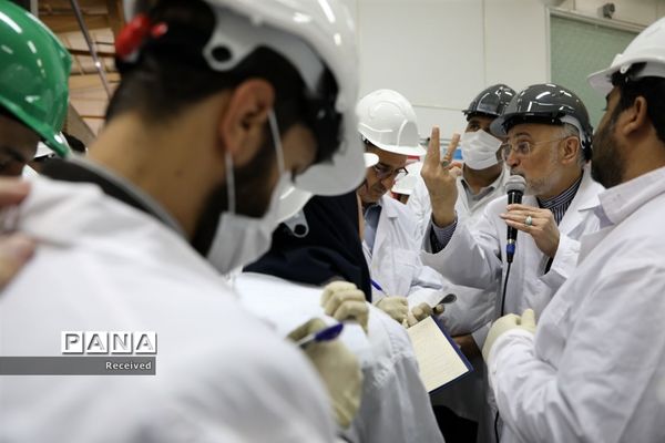 بازدید رئیس سازمان انرژی اتمی از تاسیسات مجتمع غنی سازی نطنز