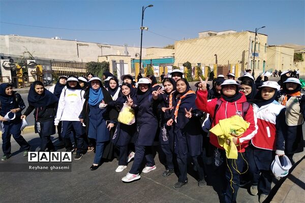 استکبار ستیزی دانش آموزان دبیرستان دکتر علاالدین بهشتی 2