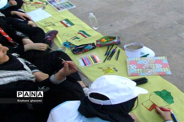استکبار ستیزی دانش آموزان دبیرستان دکتر علاالدین بهشتی 2