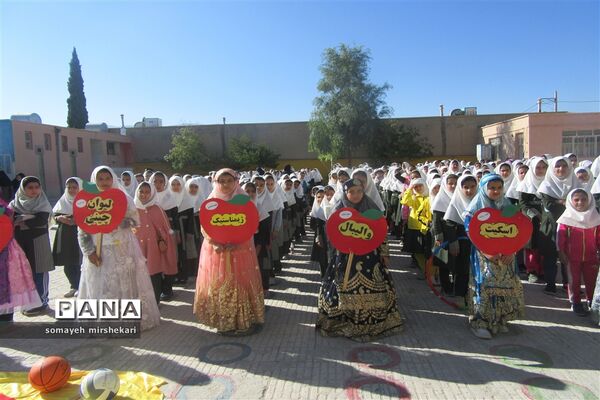 برگزاری المپیاد ورزشی درون مدرسه ای در نی ریز
