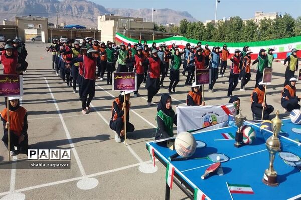 برگزاری المپیاد ورزشی درون مدرسه ای در نی ریز